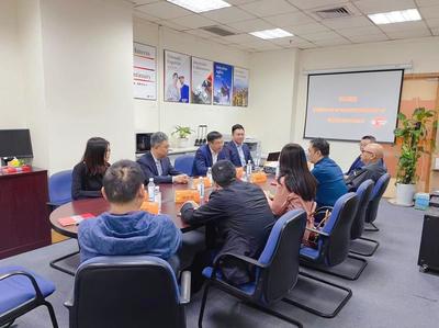 訪企拓崗促就業 | 電氣與電子工程學院走訪維諦技術重慶分公司 深化產學研合作 拓寬學生就業渠道